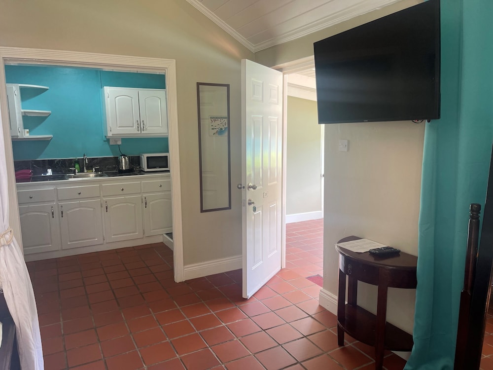 Marigot Beach Club and Dive Resort 13/75