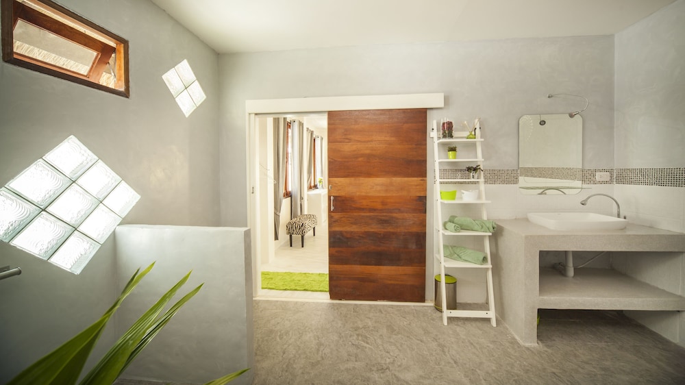 Sand Shine Villa 51/54