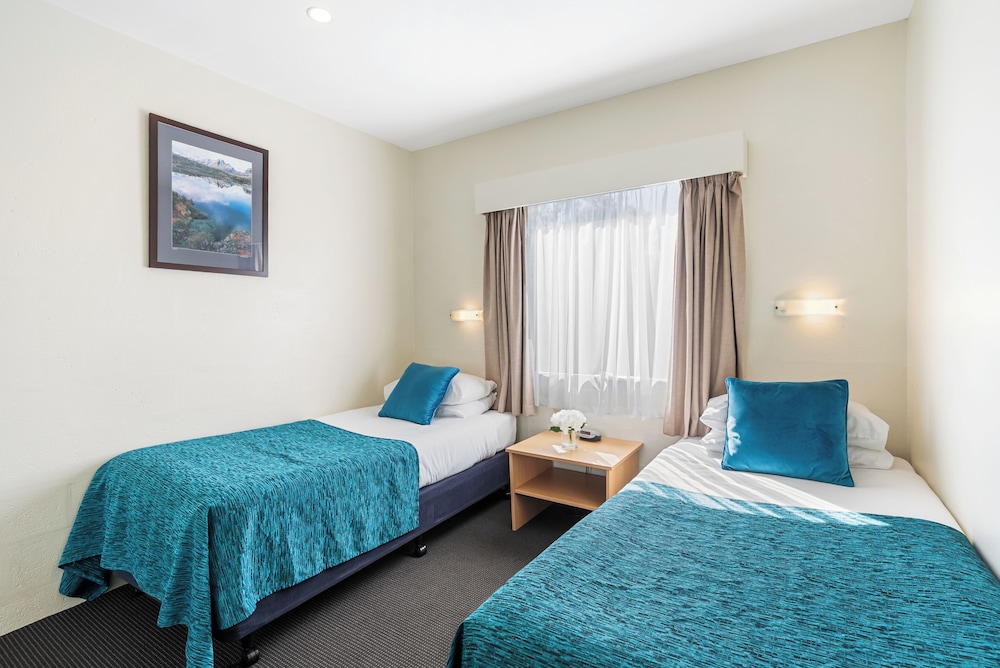 3 Bedrooms, Apartment, 1 Queen and 4 Single Beds, Harbour View
