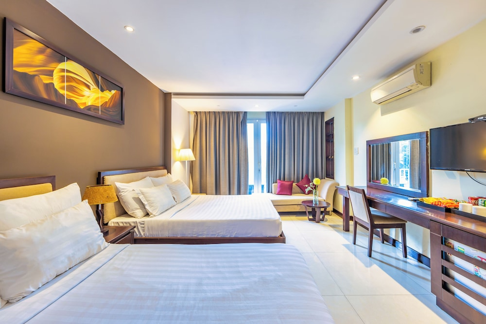 The Noble Swan Central Dong Du Hotel 20/60