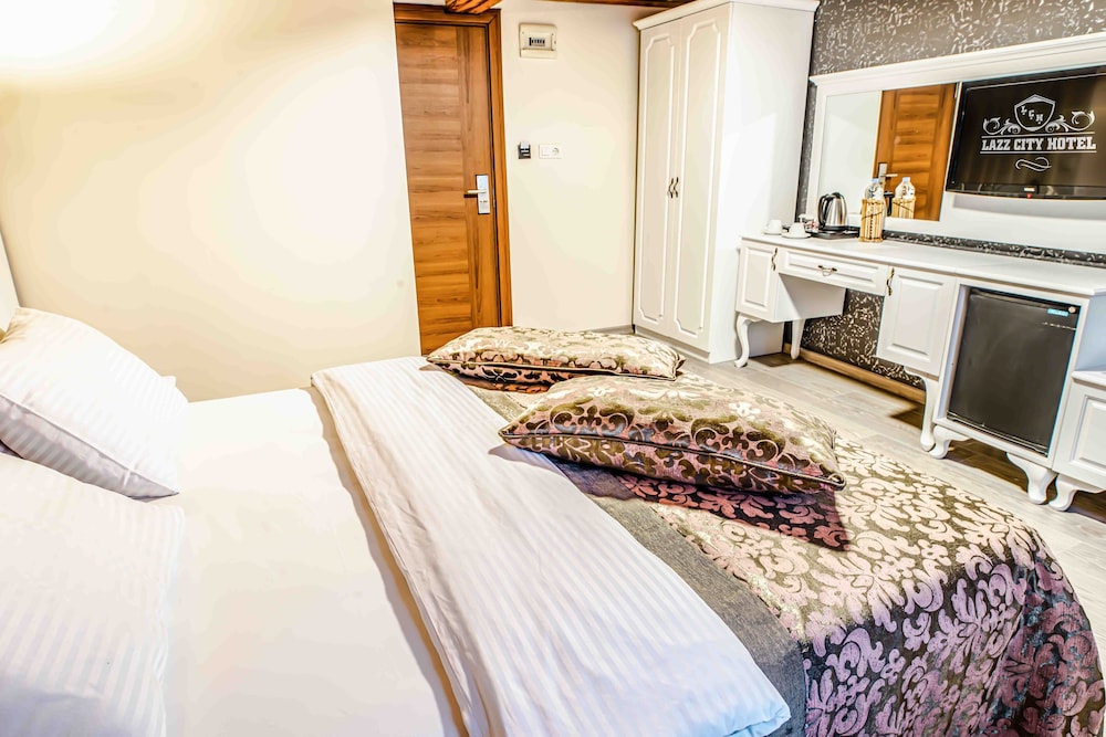 Lazz City Hotel 16/44