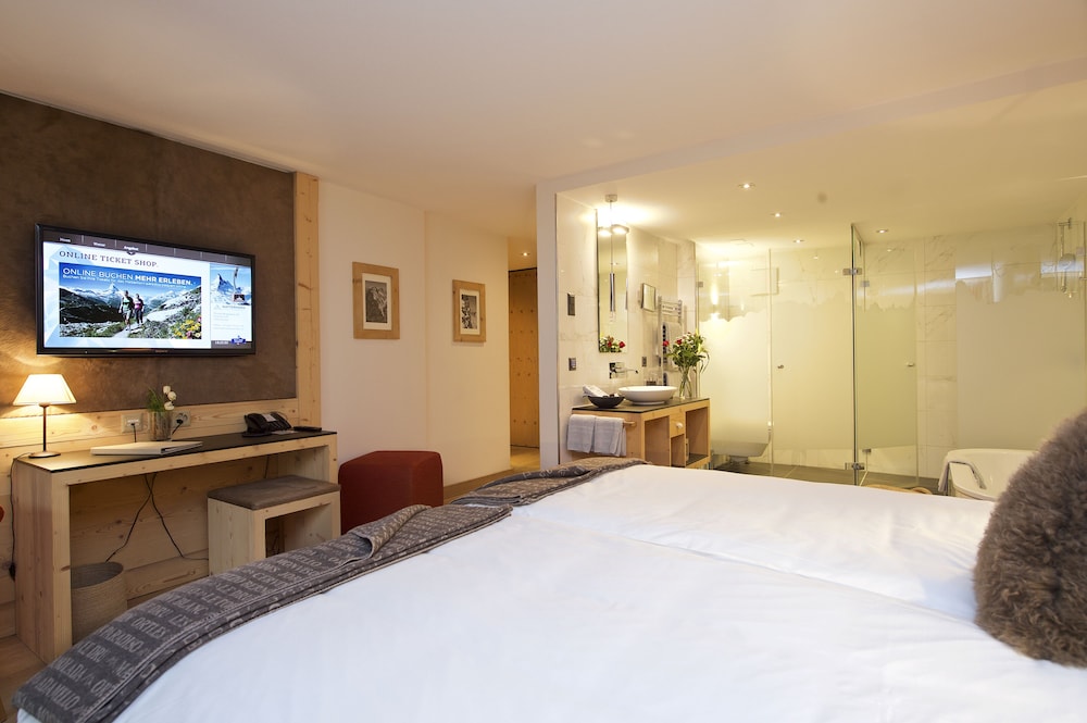 Matterhorn Lodge Hotel and Appartements 19/50