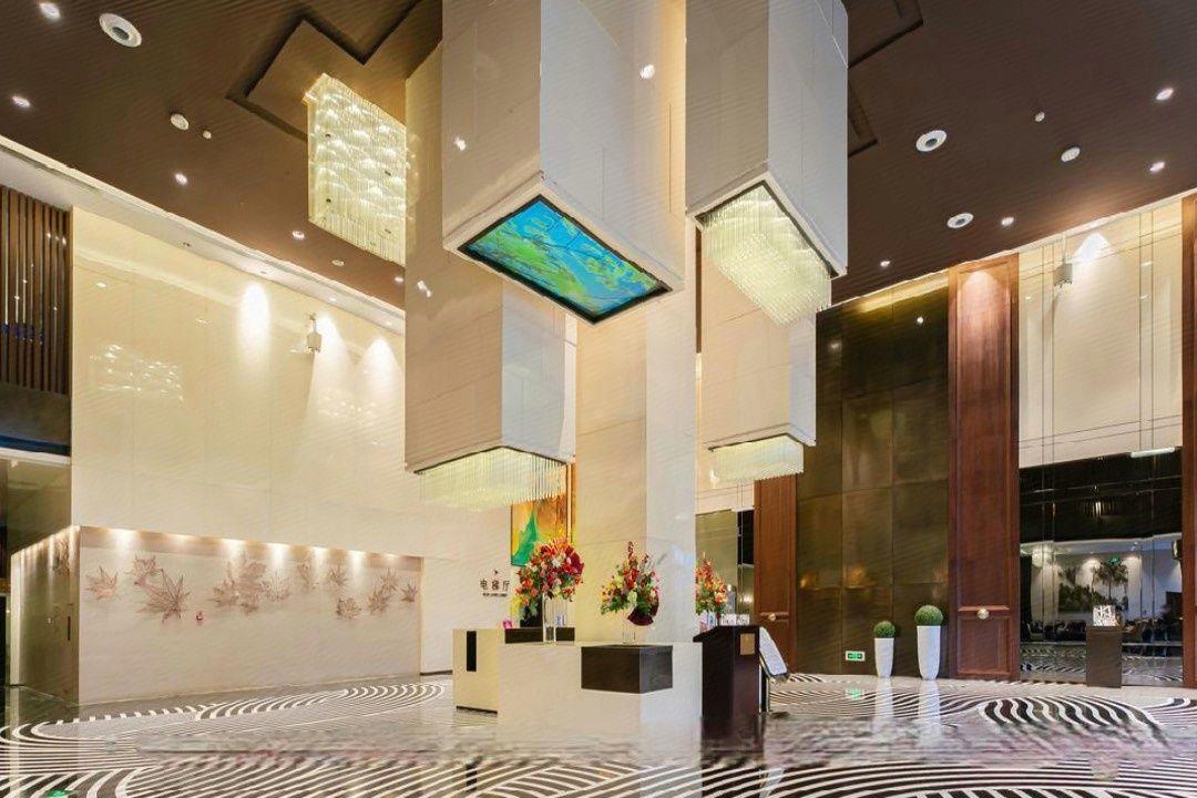 Qinchuan Hotel 12/55