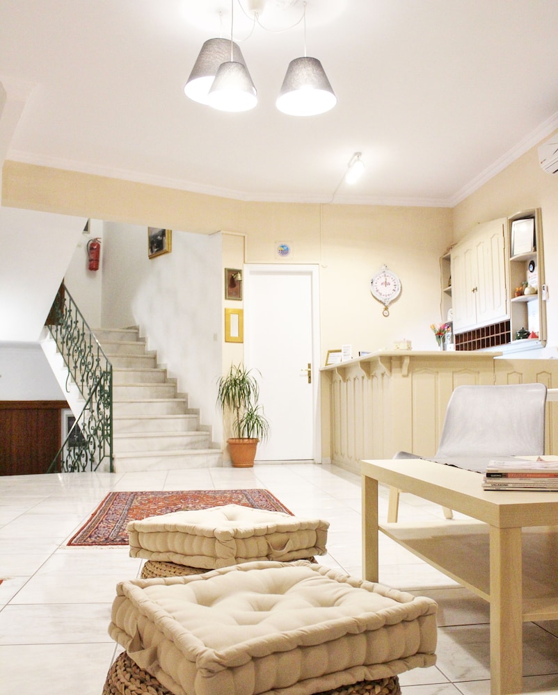 Aegina Hotel 10/73