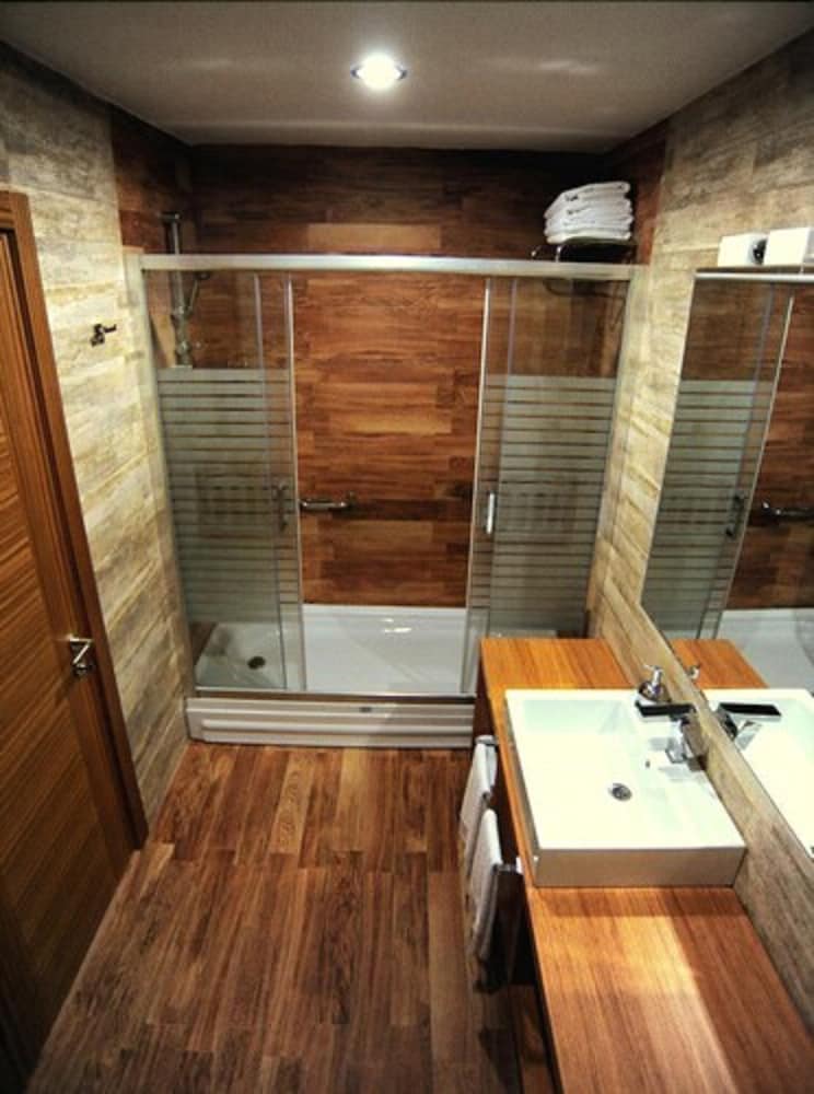 Asia Artemis Suite 50/50