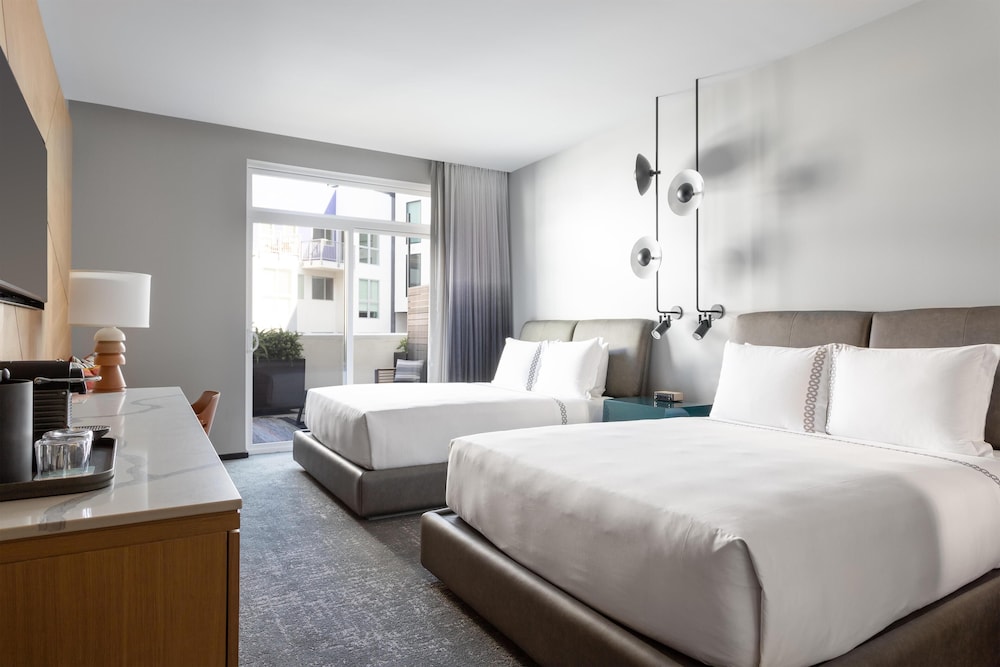 Room, 2 Queen Beds, Patio
