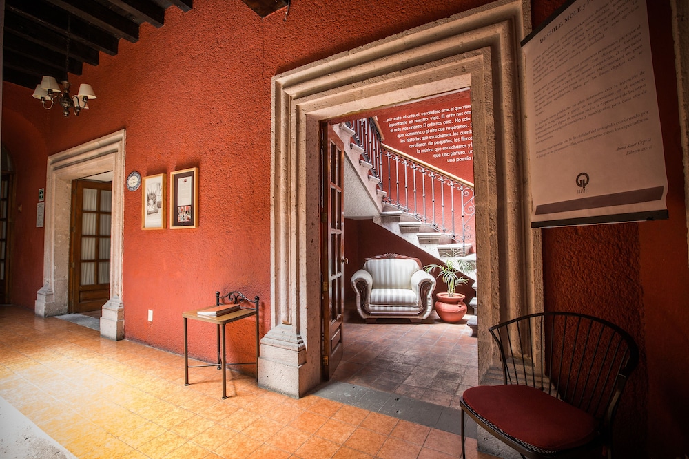 Portico Cultural Hotel 37/63