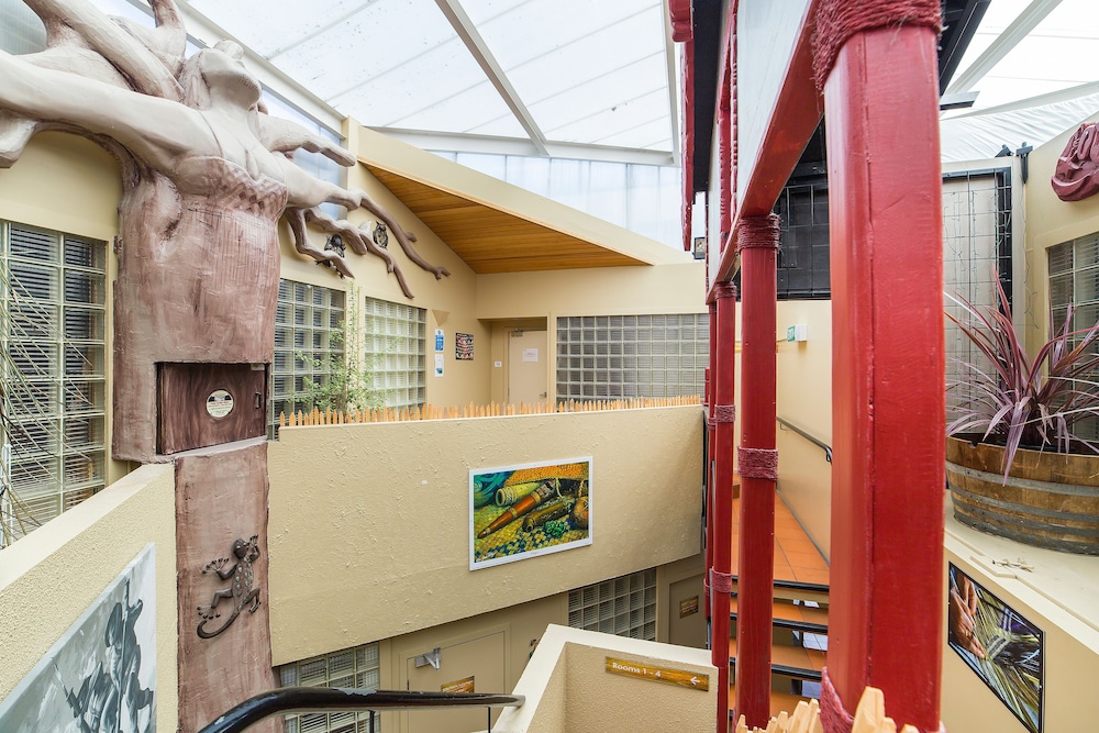 Tahuna Pod Hostel 2/50