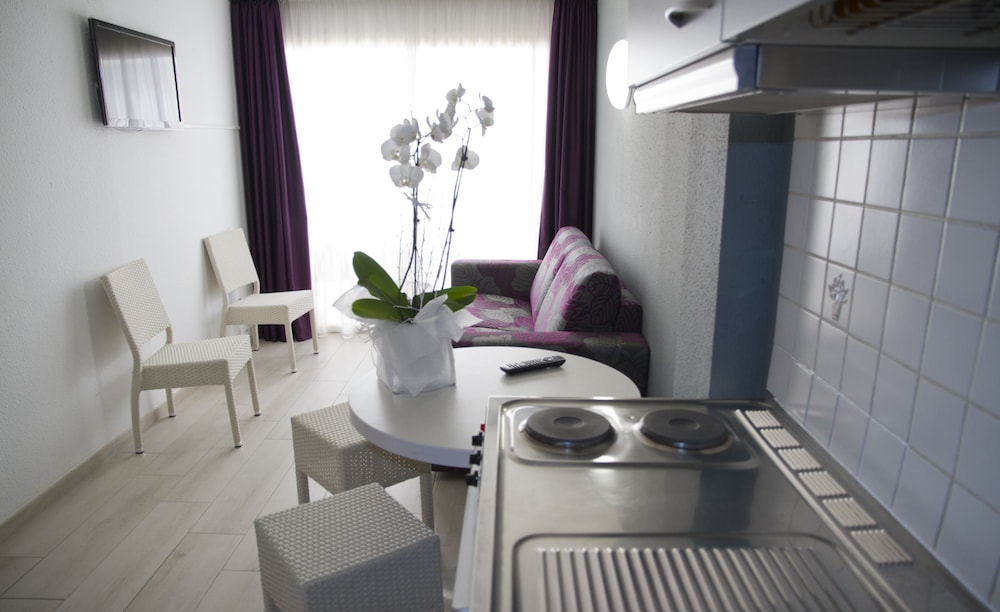 Aparthotel Miami Park 30/58