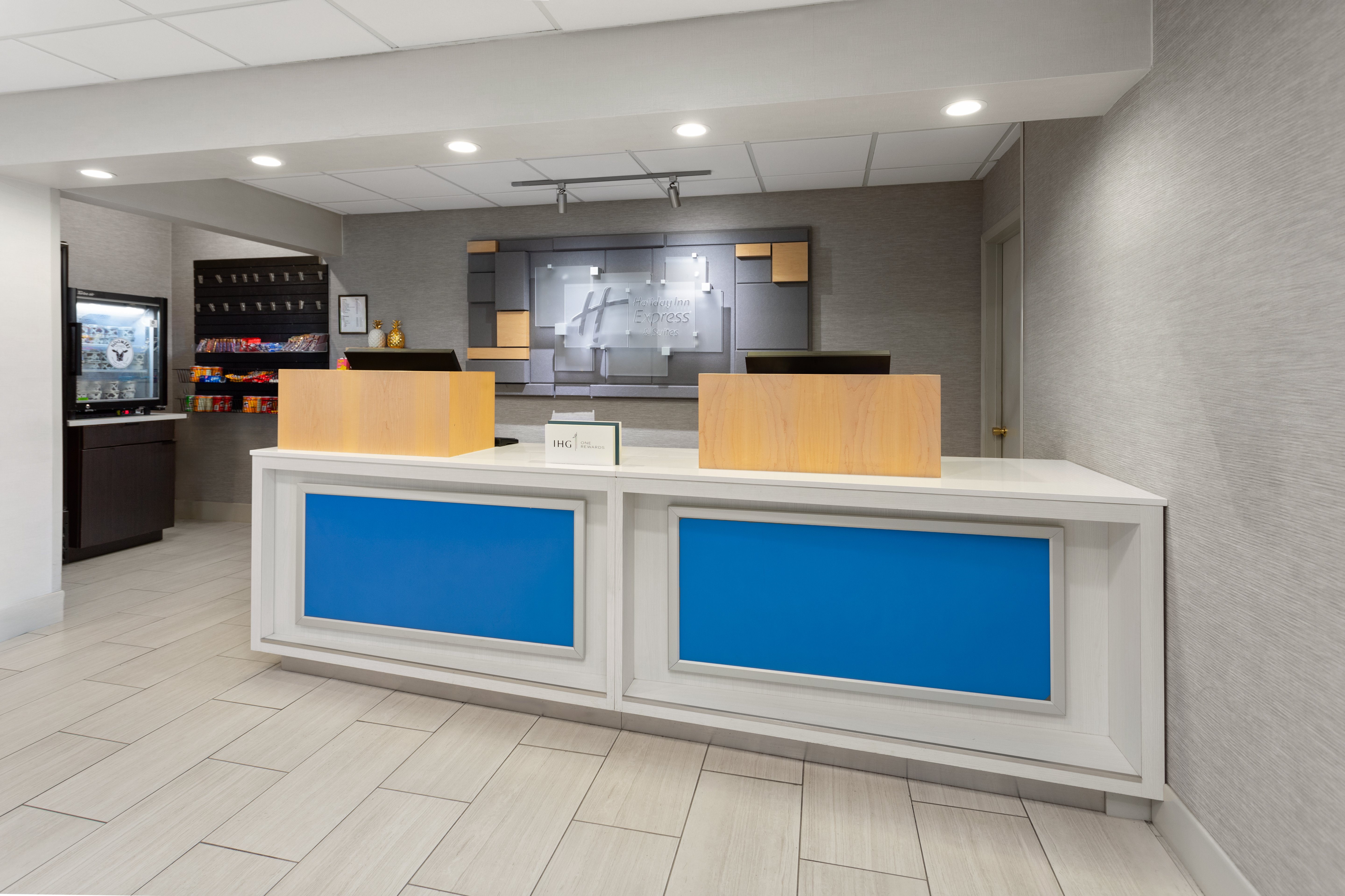 Holiday Inn Express Hotel Suites Acme Traverse City 5/50