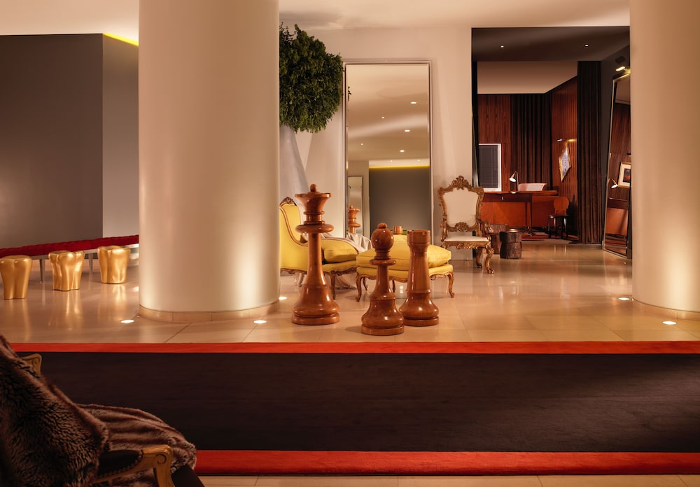 St Martins Lane Hotel 59/75