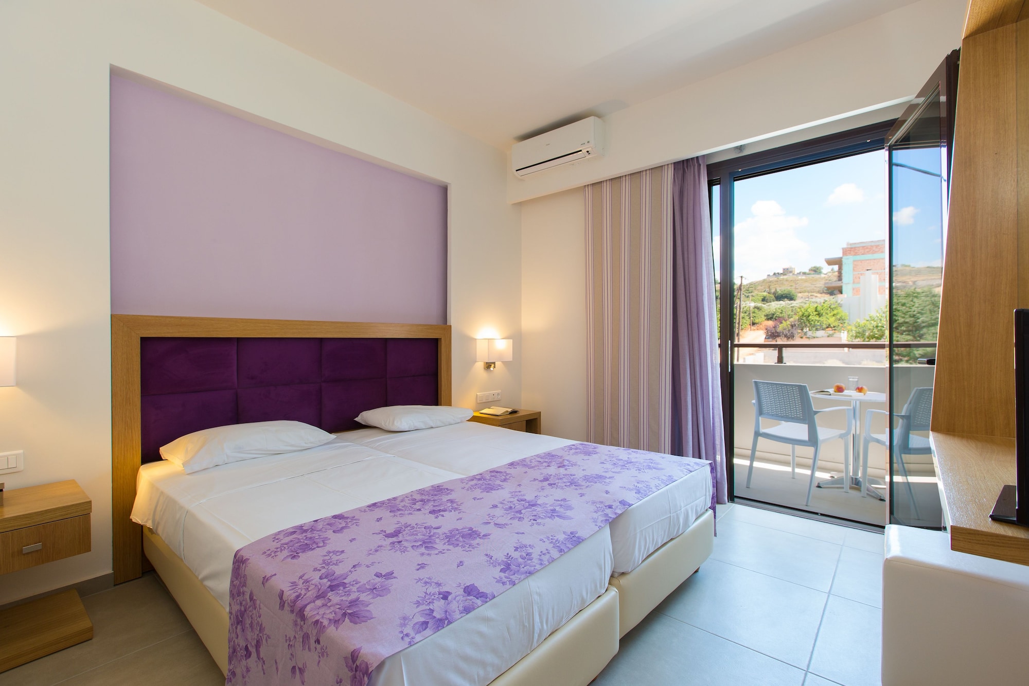 Superior 2 Bedroom Apartment 4 PAX