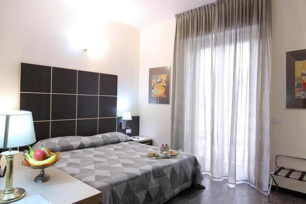غرفة اقتصادية بسرير مزدوج، Hotel Vitruvio 2/2
