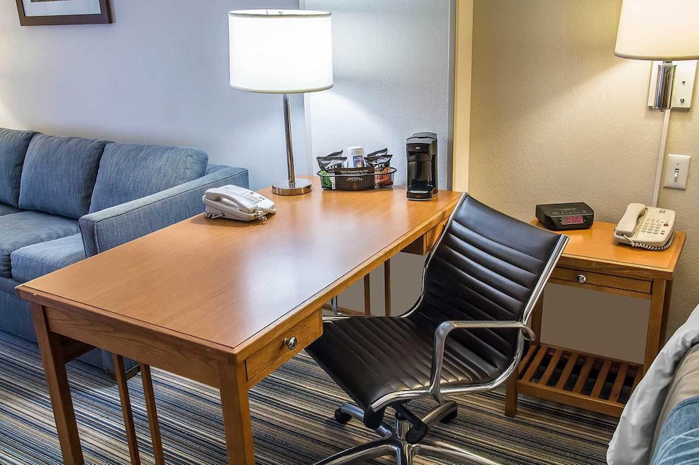 Spark by Hilton Savannah Airport 30/46