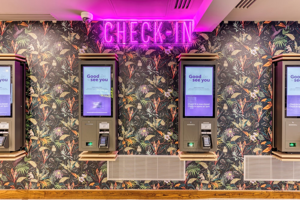 Premier Inn London St Pancras Hotel 28/55