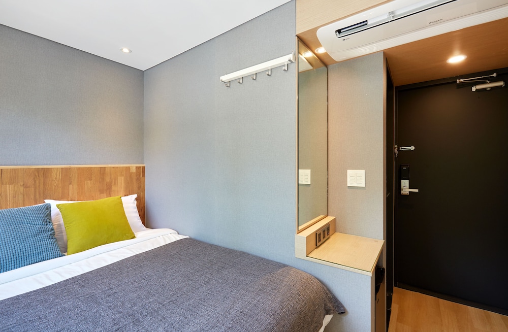 Hostel CLEO Seoul Hongdae 18/37