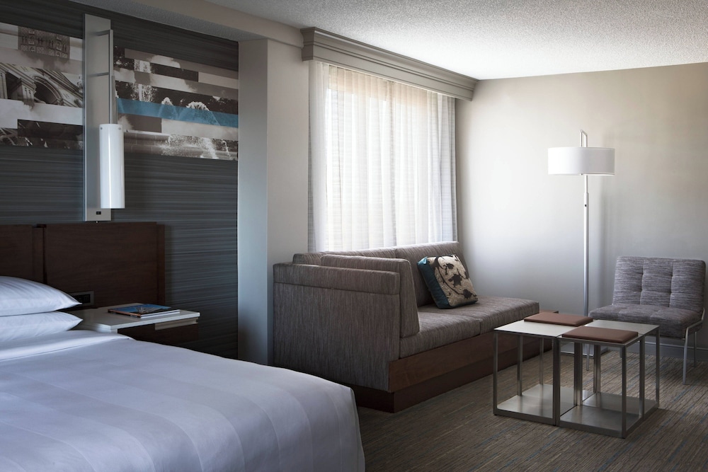 غرفة تنفيذية ركنية بسريرين كوين