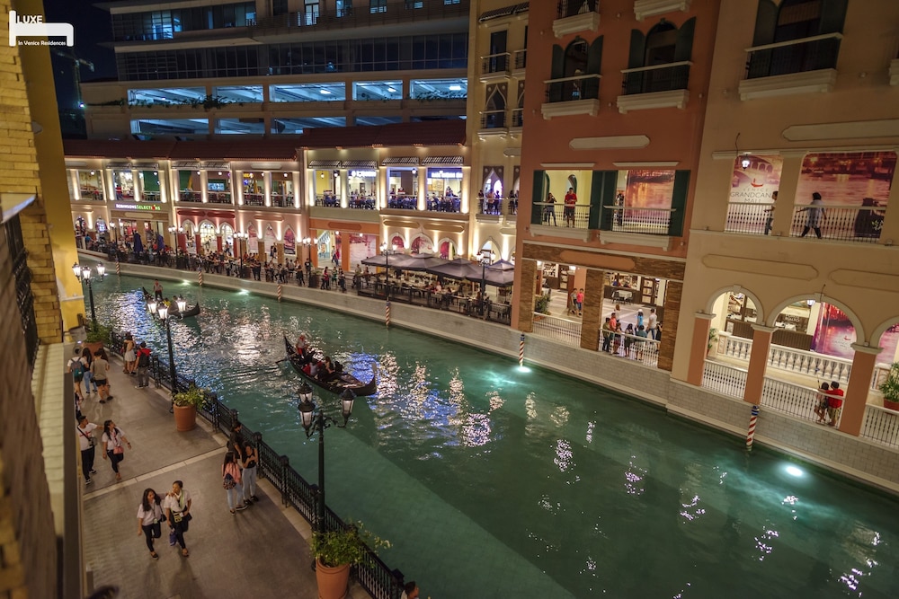 Luxe In Venice - The Venice Residences 12/68
