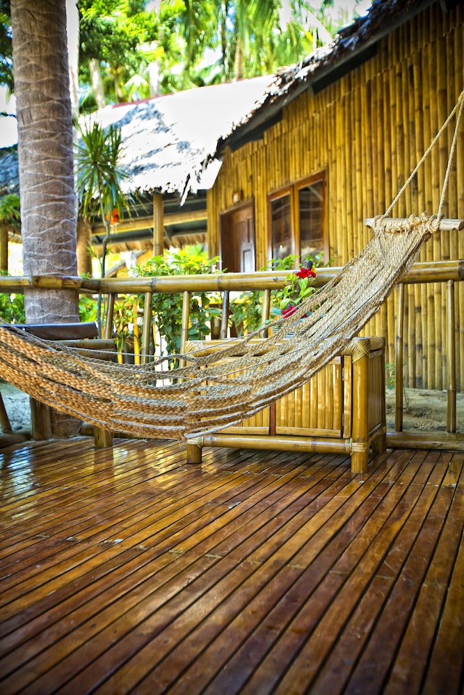 FRIDAYS BORACAY RESORT 29/50