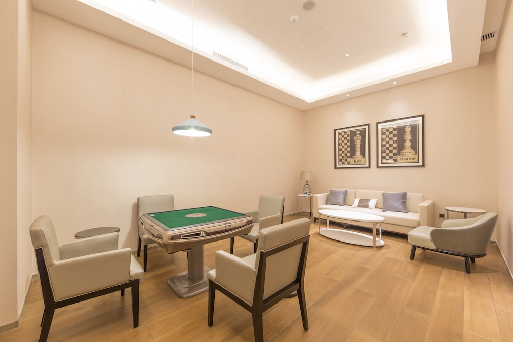 Fengyue Hotel 32/47