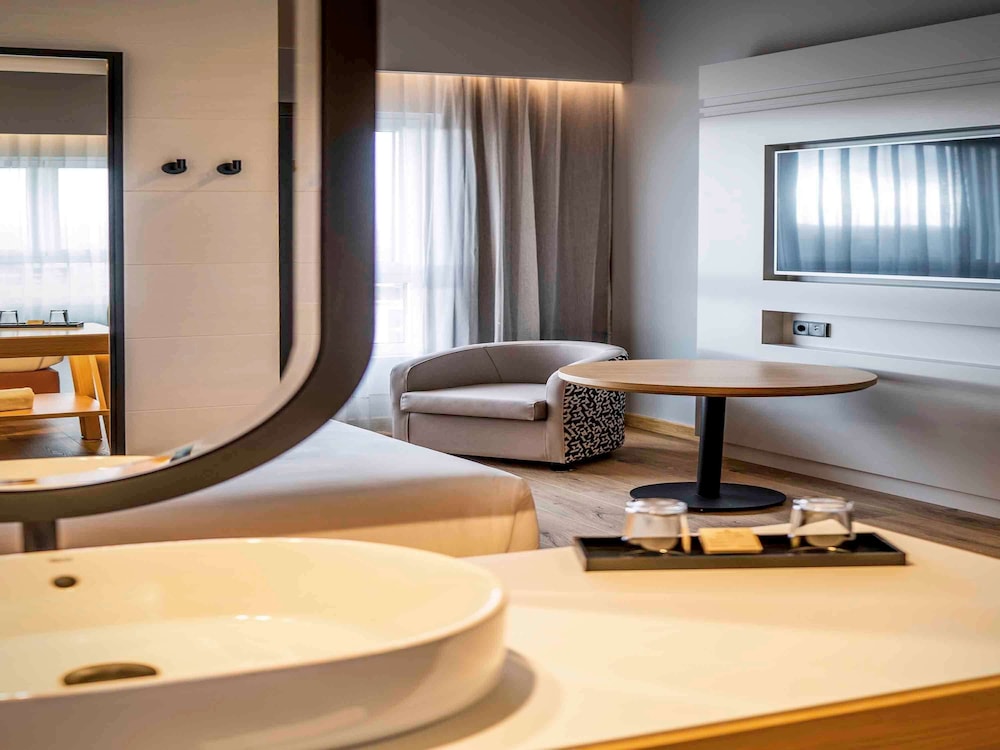 Mercure Lugo Center 13/66