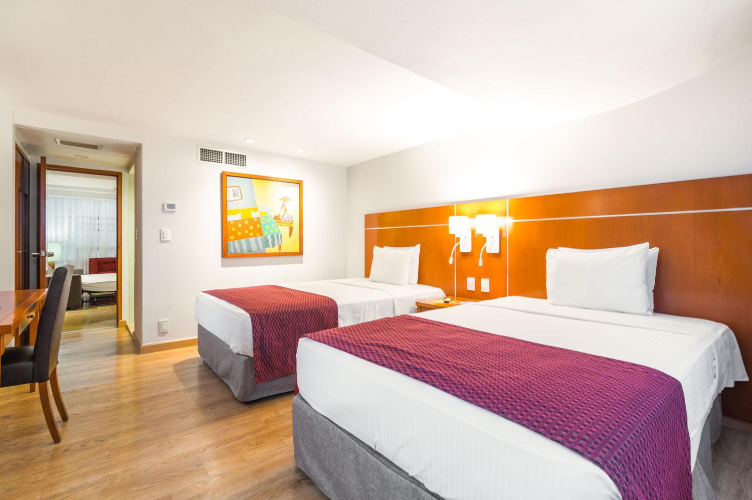Room, Triple
