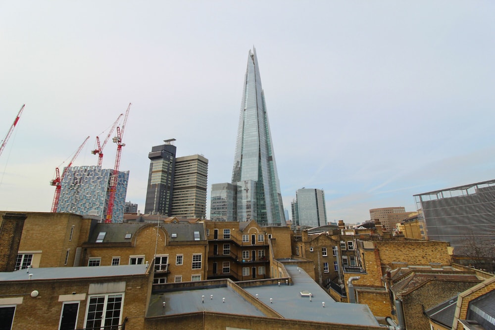 London Bridge – Tooley St 19/23