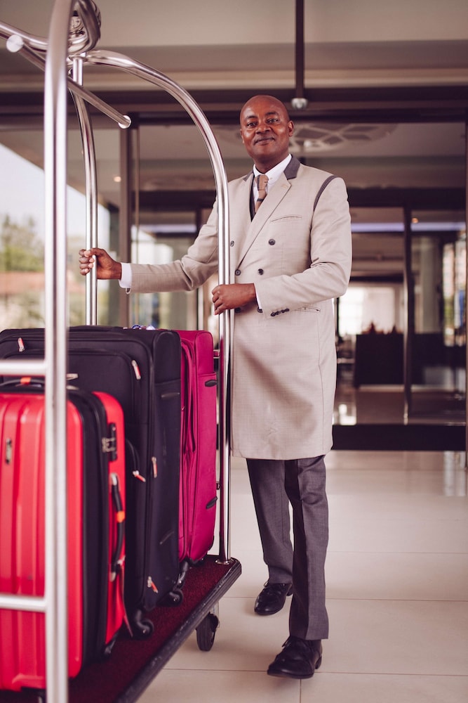 RADISSON BLU HOTEL NAIROBI UPPER HILL 34/77