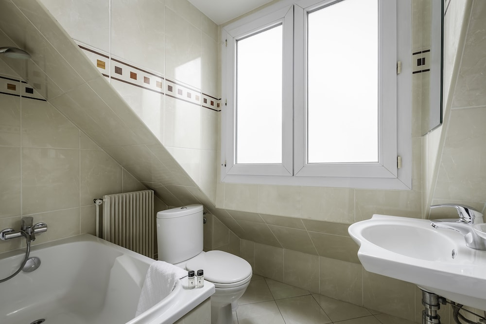 HOTEL ELYSEE ETOILE 7/47