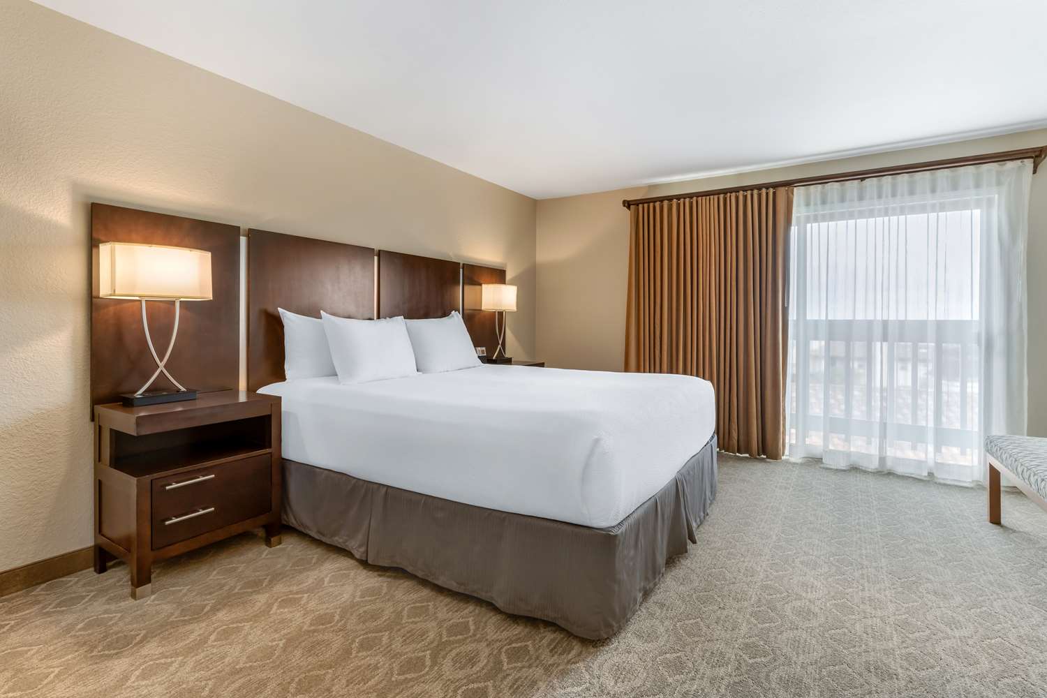 Best Western Plus Monterey Inn 12/46