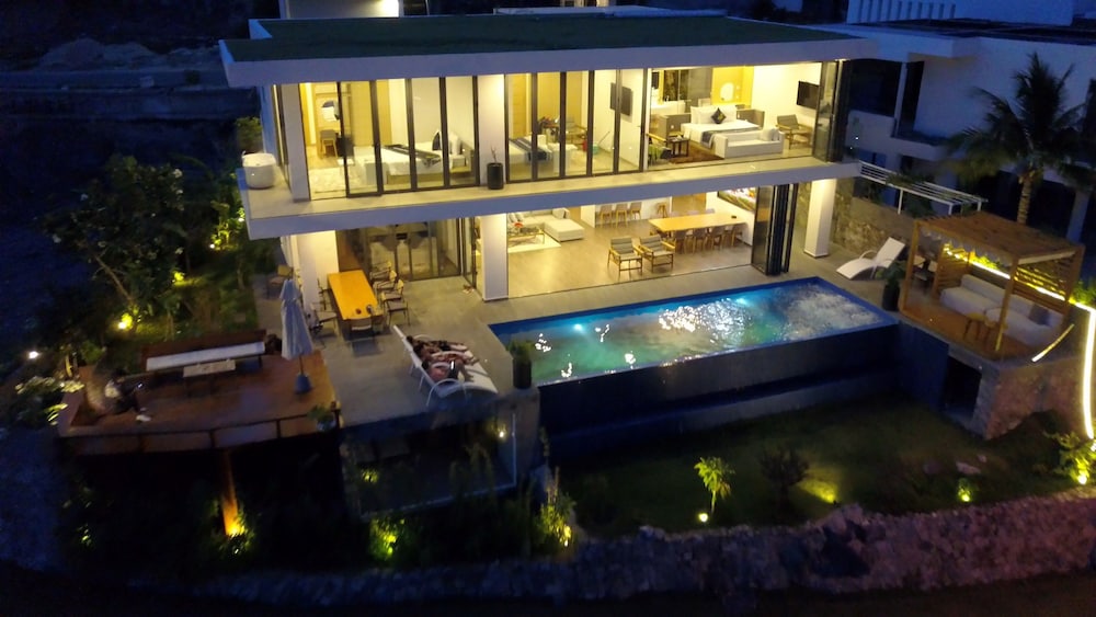 Nha Trang Harbor View Villa 2/47