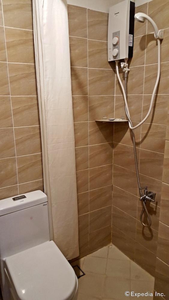Golden Gate Suites 55/65