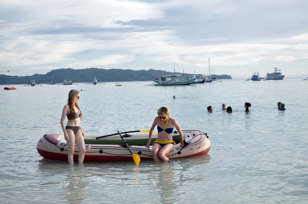 Cocoloco Boracay Beach Resort 62/74