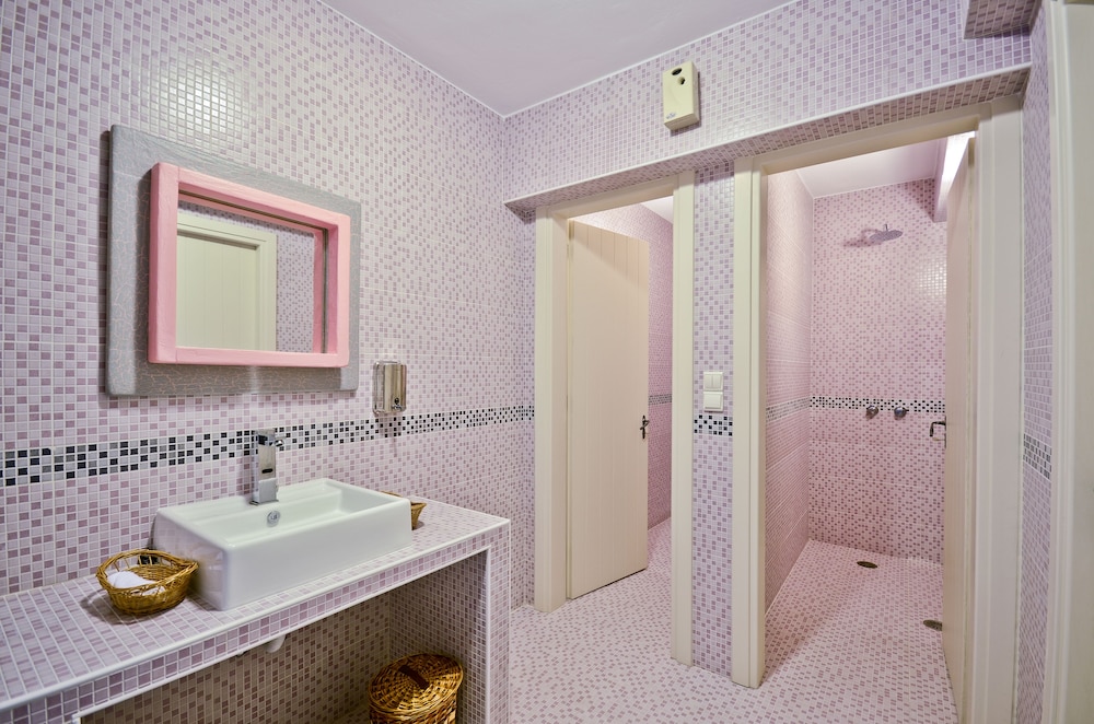 Naxos Island Hotel 73/74