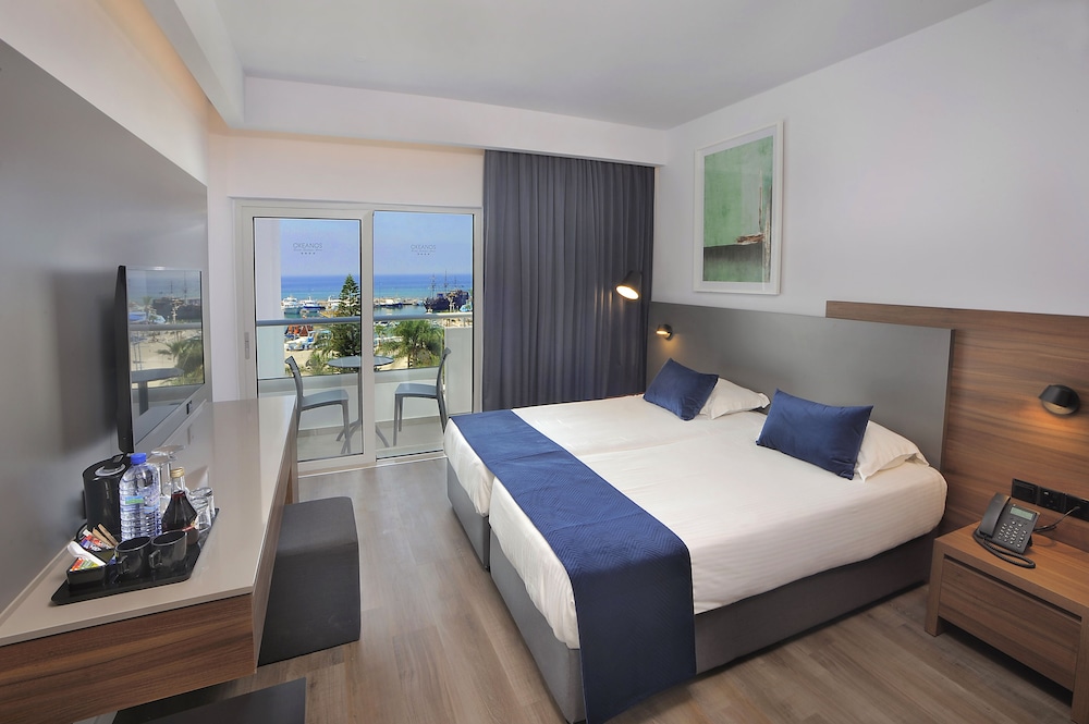 Superior, Sea View