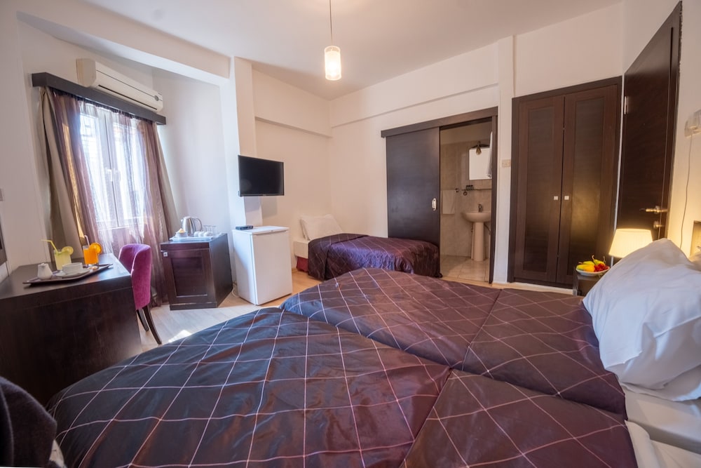British Hotel 12/49