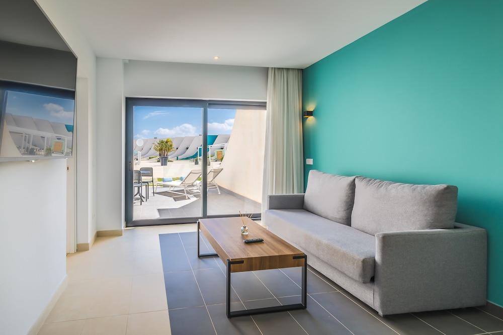 Occidental Mar Menor 39/62