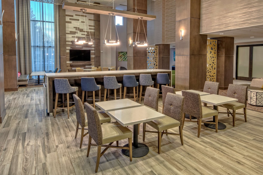 Hampton Inn and Suites San Jose Airport 27/30