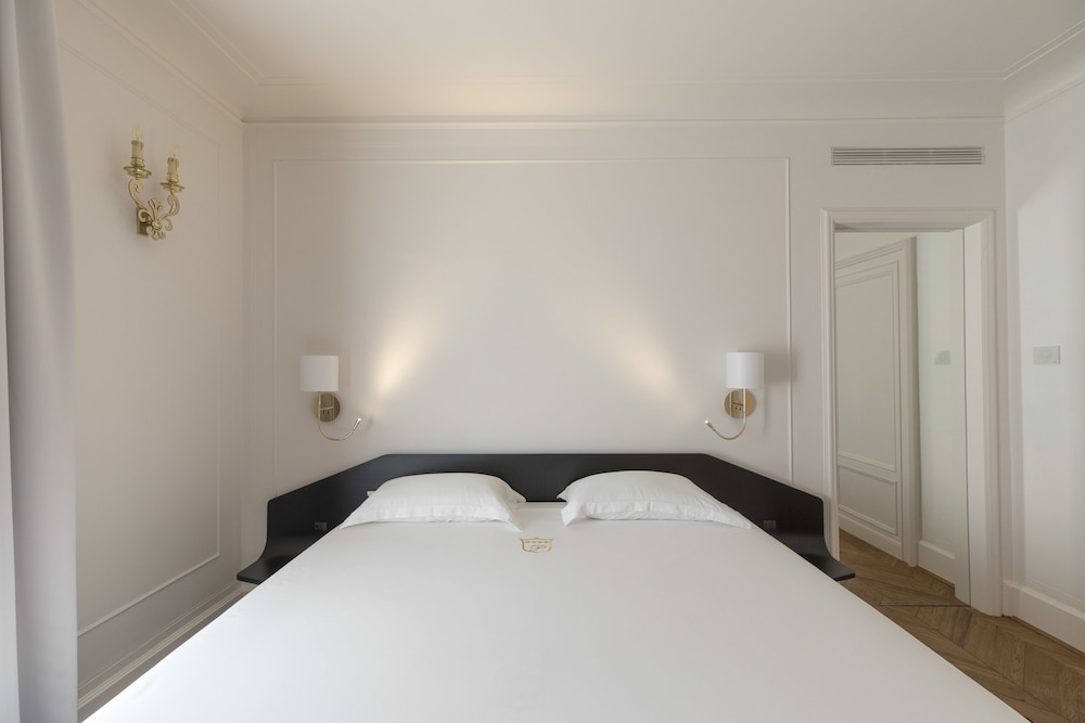 Condo, Elite, Wellness, King Bed, Annex