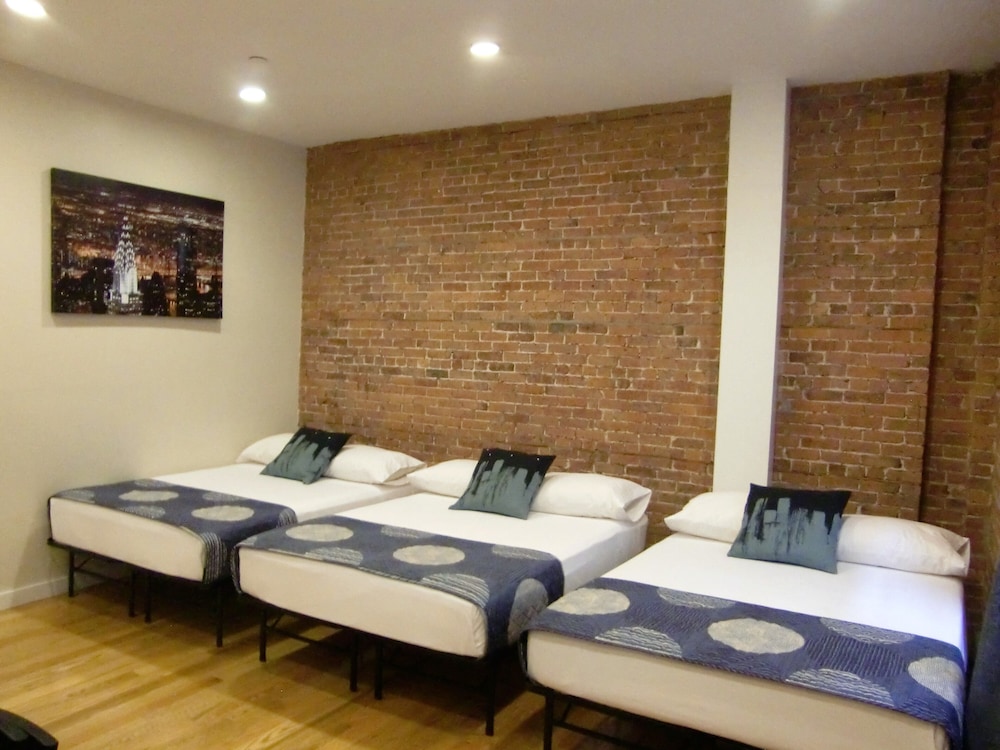 Studios Midtown Manhattan 9/50