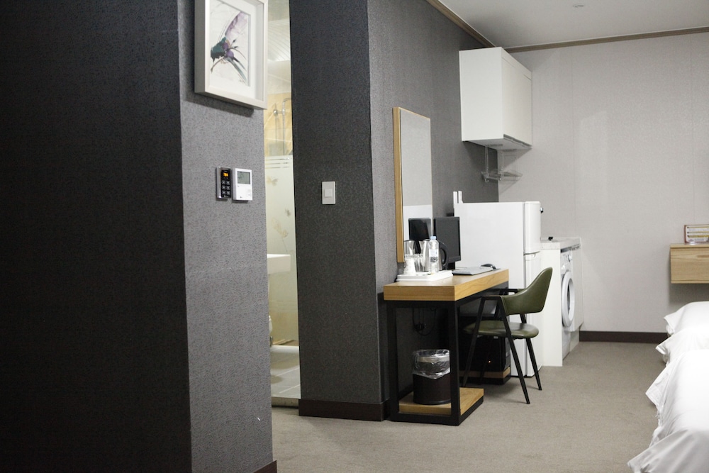 Gukje Business Hotel 31/31