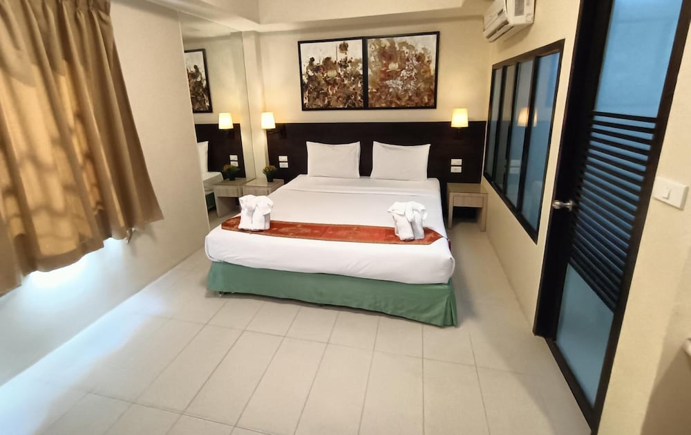 Amici Miei Hotel 14/30