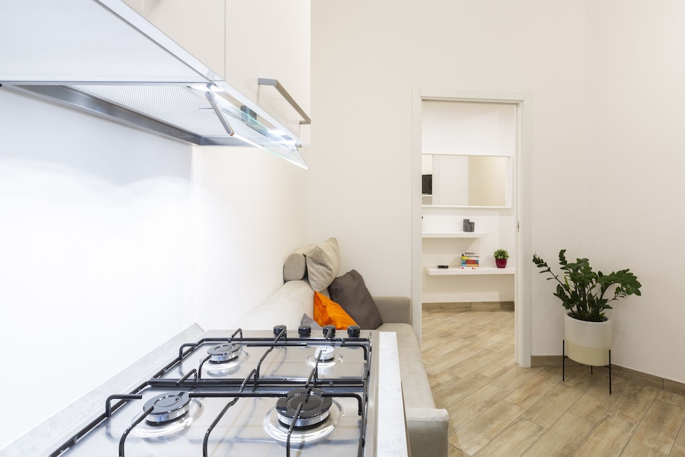 notaMi - Yellow Line Apartment 9/29