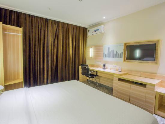 Room, Double Bed