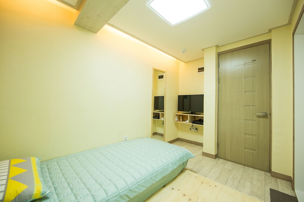 Guest House The Hill 11/41