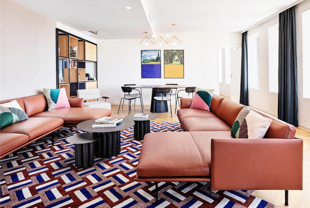 H4 Wyndham Paris Pleyel 66/87