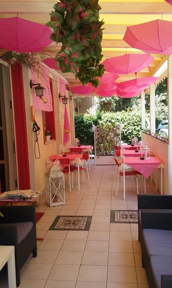 HOTEL RIMINI ERIALE 32/40