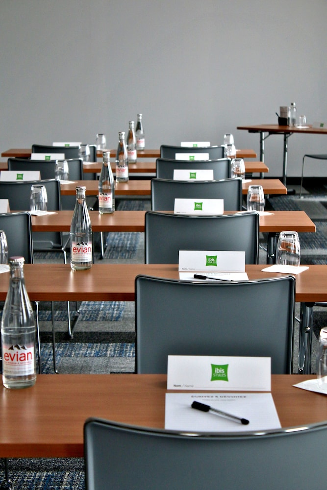 Ibis Styles Avignon Sud 52/64
