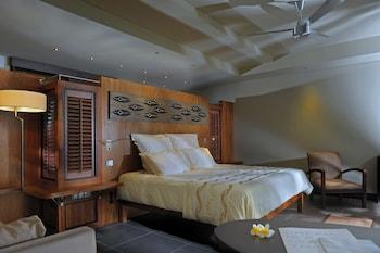 Pool, Suite, Beach Front