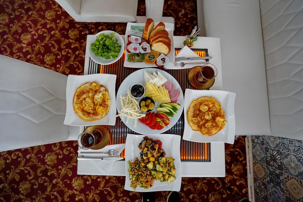 Sultan Tughra Hotel 40/50